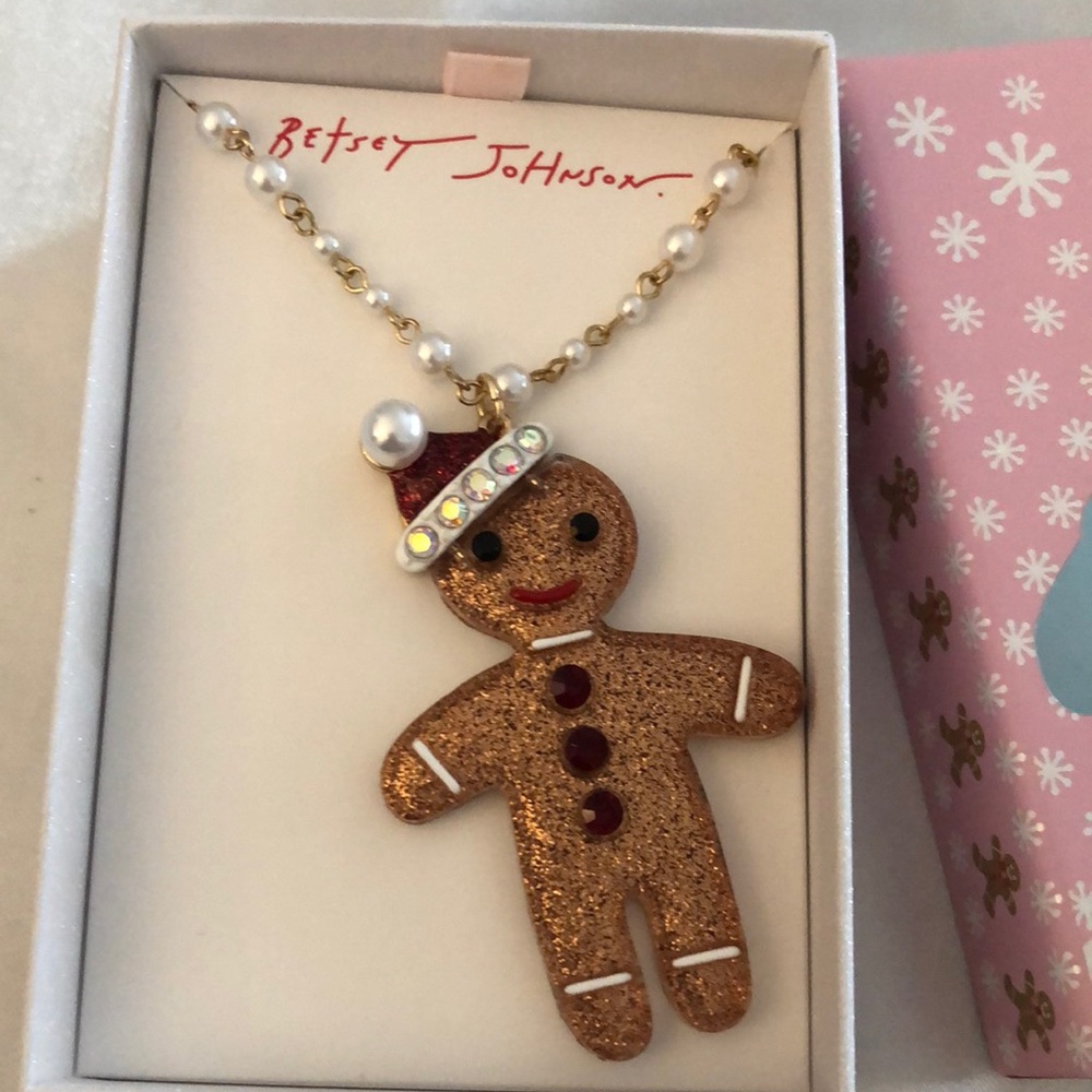 Betsey Johnson Gold Tone & Faux Pearl Gingerbread Man Pendant Necklace NWT